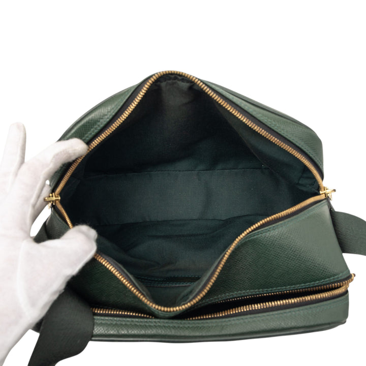 Louis Vuitton Taiga Reporter PM