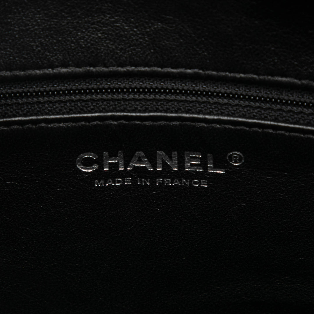 Chanel Tweed et Resin Zipped Chain Shopping Bag