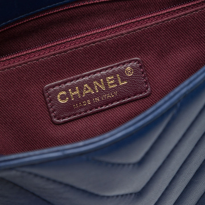 Chanel Chevron Cuir d'agneau Pyramid CC à rabat