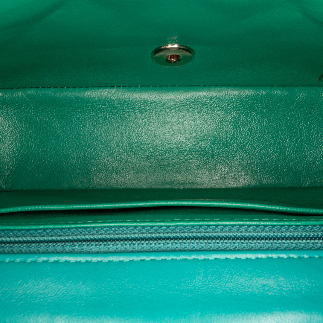 Chanel Mini Rectangular Classic Cuir d’agneau Simple rabat Bleu – GABY PARIS Authentique