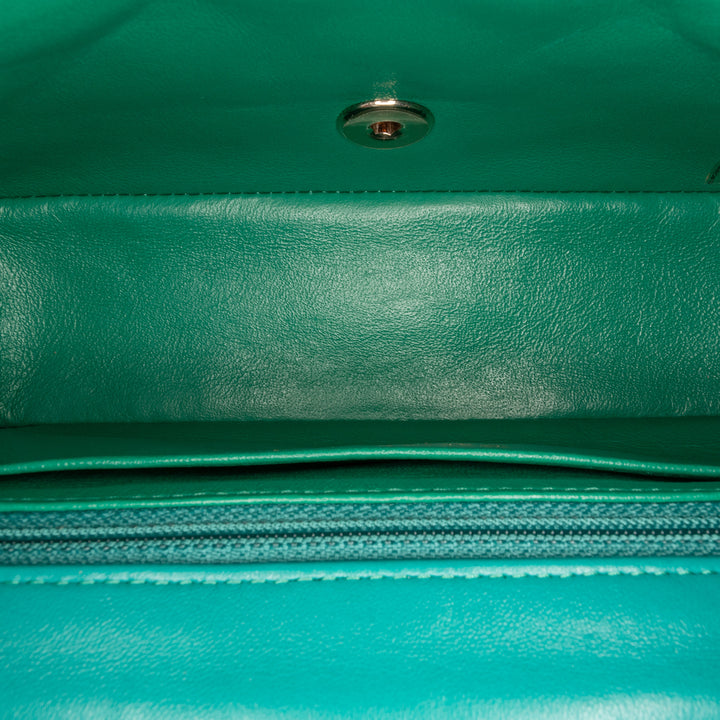 Chanel Mini Rectangular Classic Cuir d’agneau Simple rabat Bleu – GABY PARIS Authentique