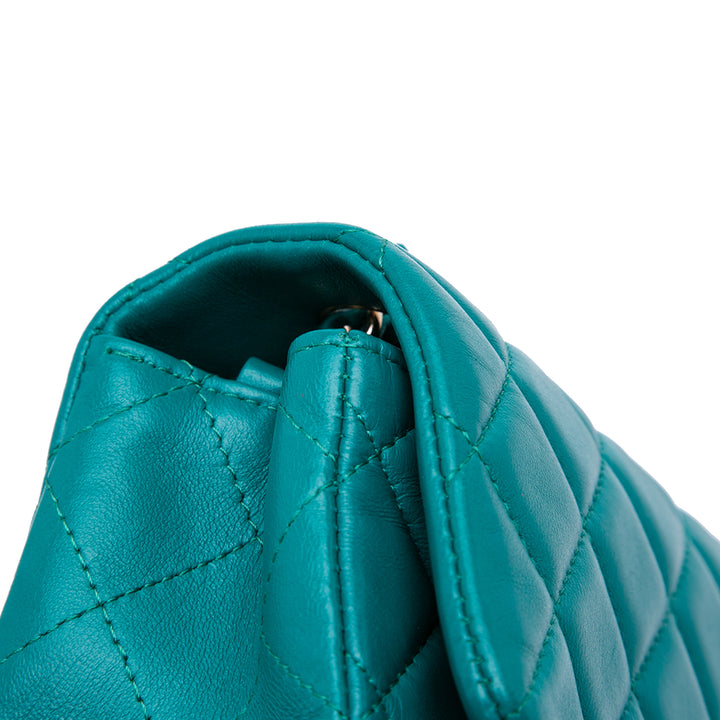 Chanel Mini Rectangular Classic Cuir d’agneau Simple rabat Bleu – GABY PARIS Authentique