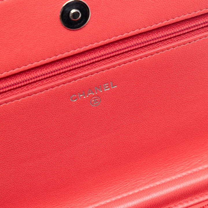 Chanel Matelassé Cuir d’agneau Color Pop CC Wallet on Chain