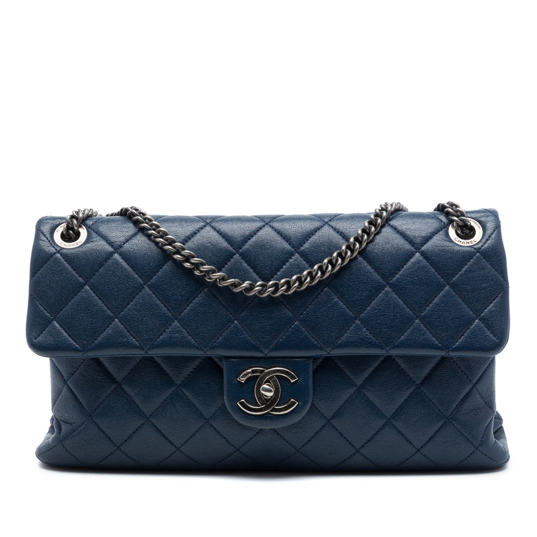 Chanel Matelassé brillant Rocks à rabat Grand Cuir de mouton