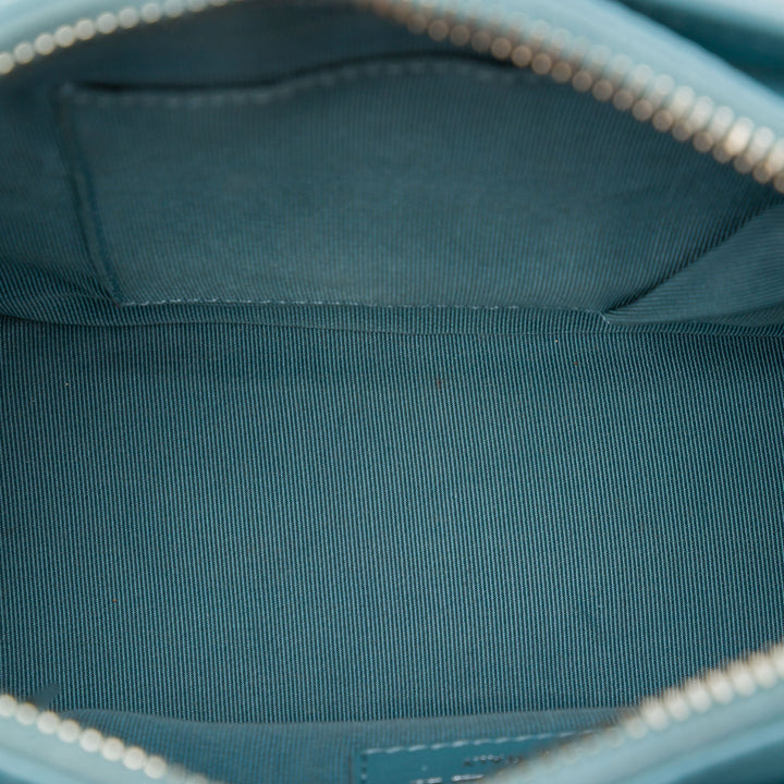 Chanel Sac bandoulière Matelassé vieilli Gabrielle Hobo Petit Cuir de veau Bleu – vue 4 – GABY PARIS