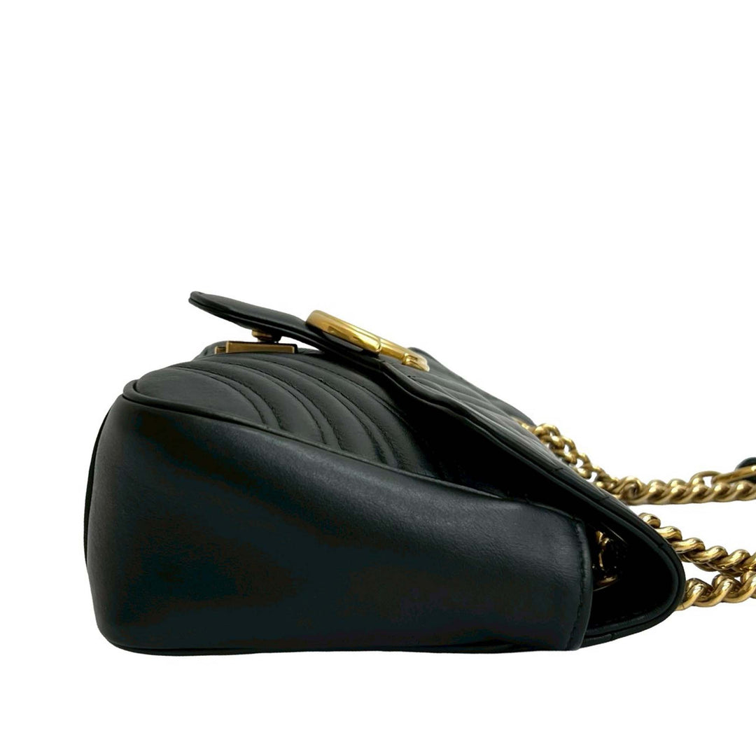 Gucci Medium GG Marmont Matelasse Cuir Sac bandoulière