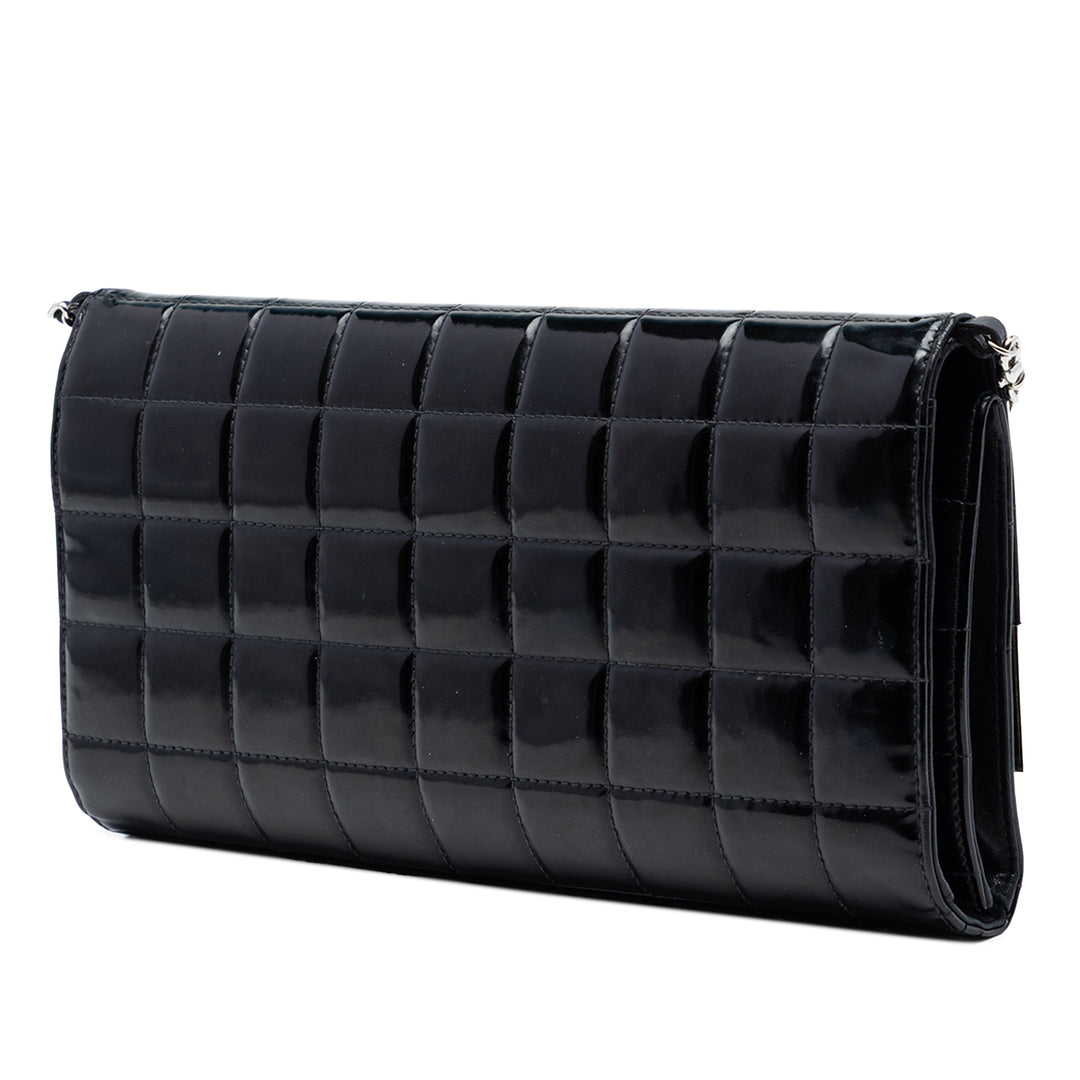 Chanel CC Chocolate Bar Cuir verni Pochette avec chaîne