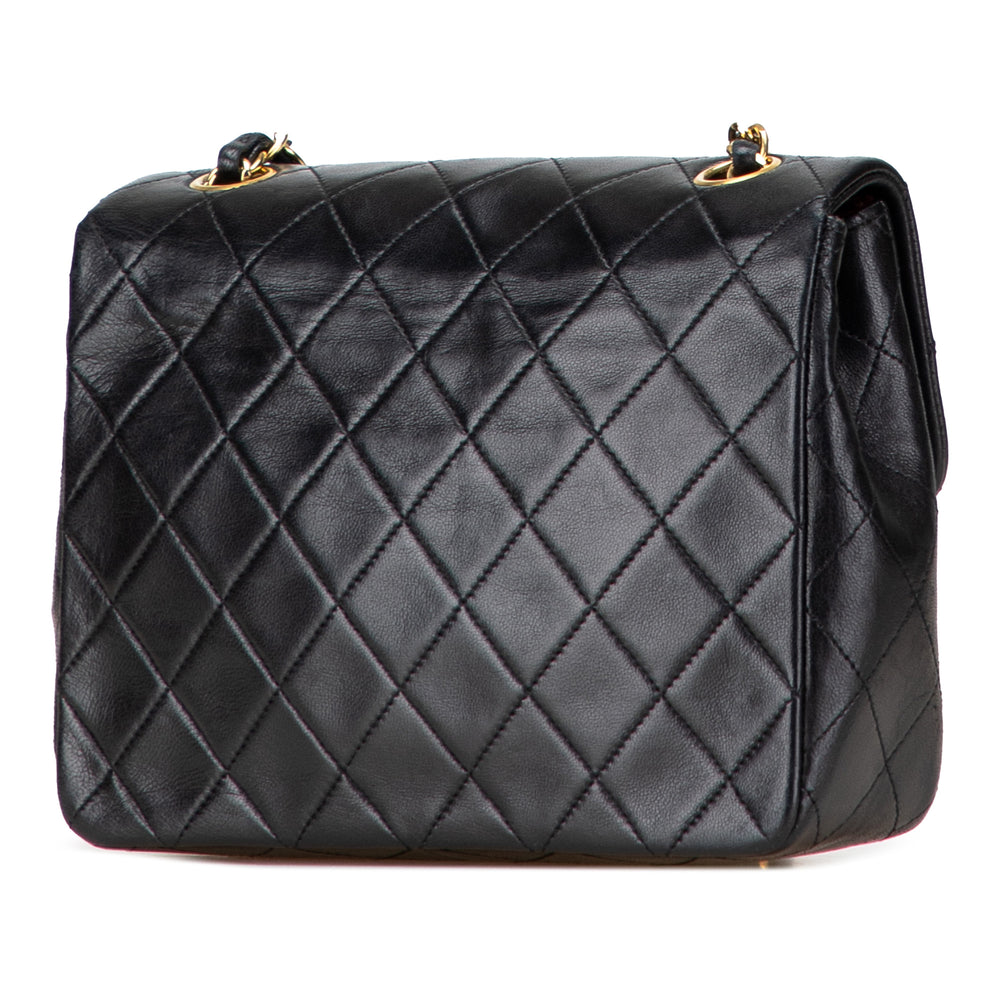 Chanel Square Quilted Cuir d’agneau Single Flap Noir – GABY PARIS Authentique