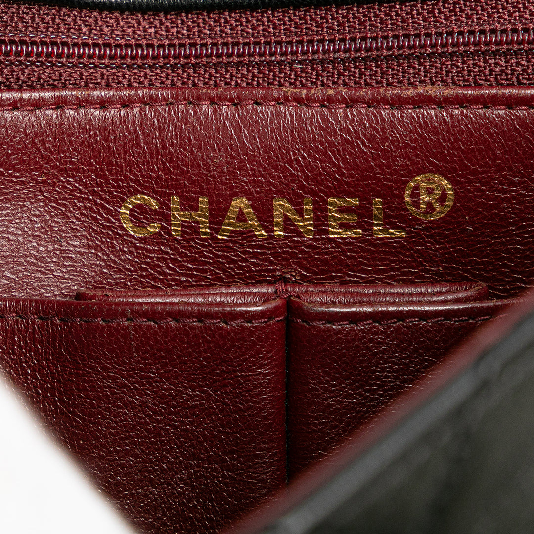 Chanel Square Quilted Cuir d’agneau Single Flap Noir – GABY PARIS Authentique