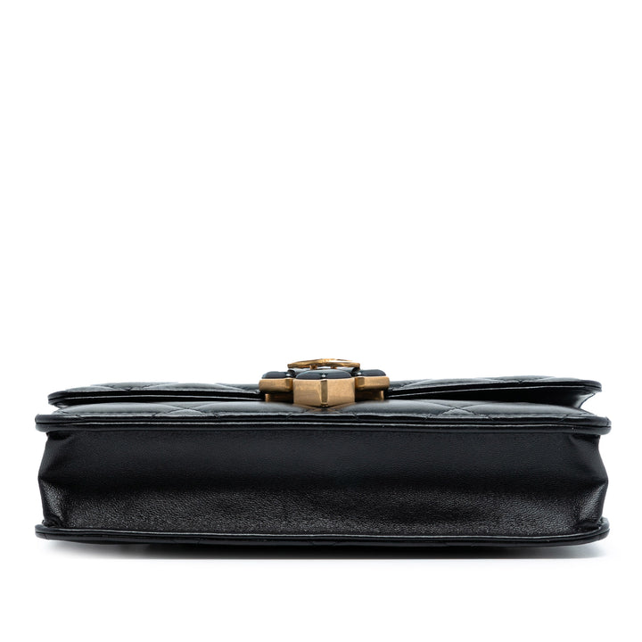 Chanel CC Matelassé Cuir d’agneau Diamond Lock Wallet on Chain