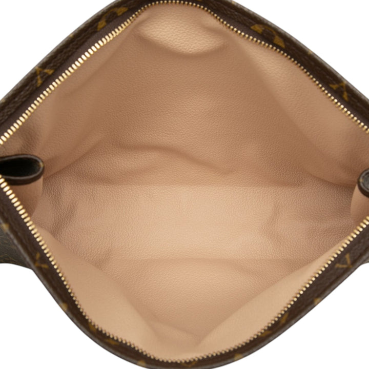 Louis Vuitton Trousse de toilette 26 Toile Monogram