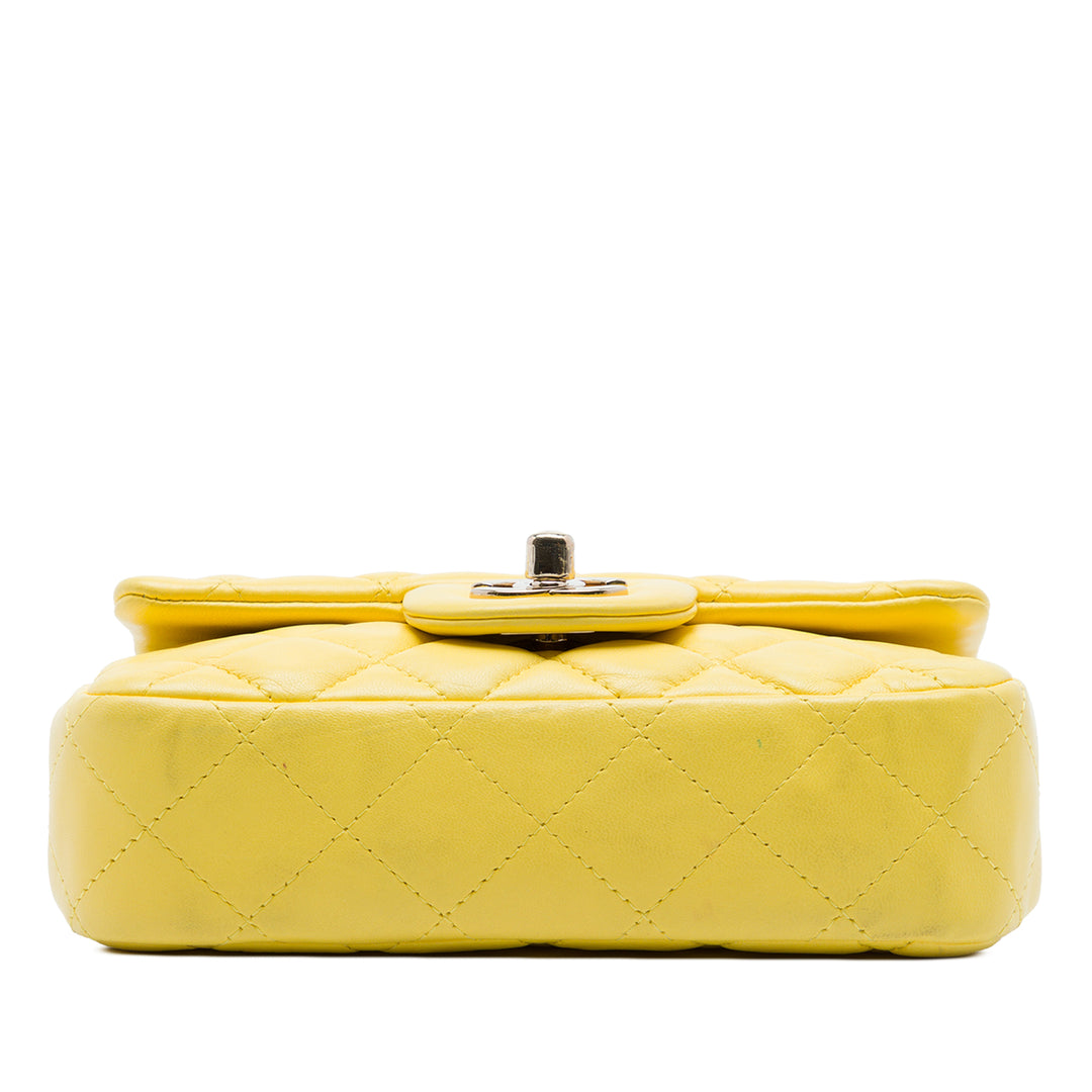 Chanel Extra Mini Rectangular Classic Cuir d’agneau Simple rabat