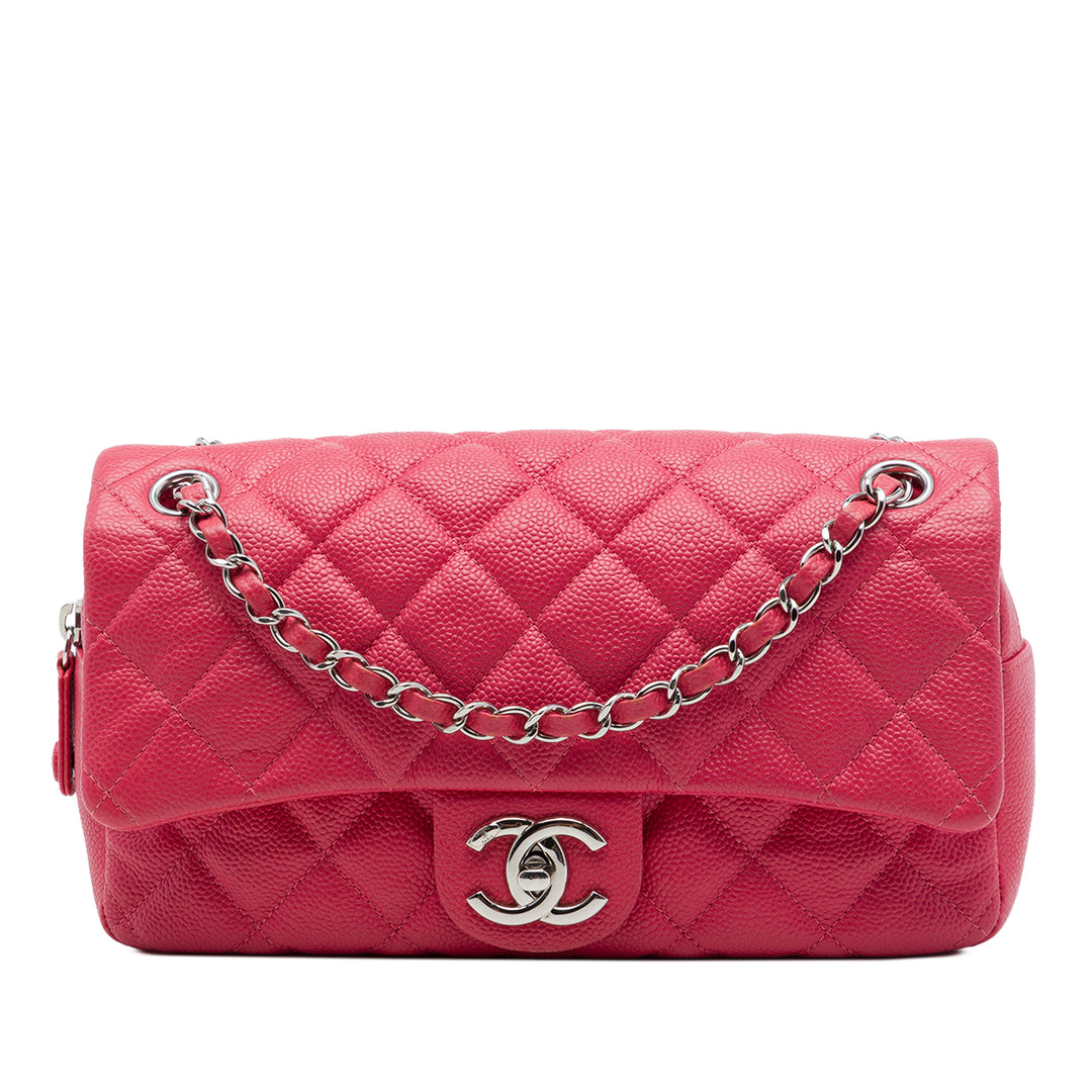 Chanel Matelassé Easy à rabat Moyen Cuir caviar Rose – vue principale – GABY PARIS