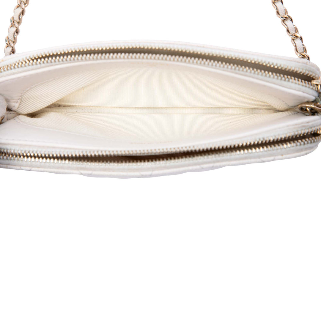 Chanel CC Matelassé Double Zippé Pochette avec chaîne Cuir caviar