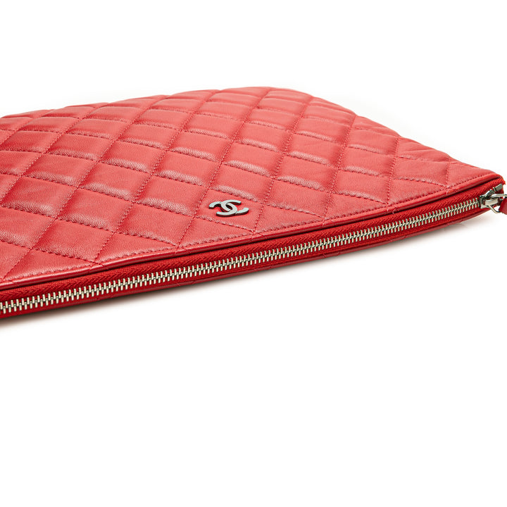 Medium Quilted Lambskin O Case Clutch Red - Gaby Paris