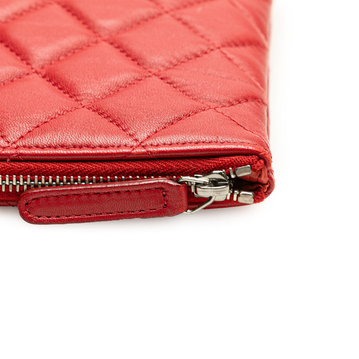 Medium Quilted Lambskin O Case Clutch Red - Gaby Paris