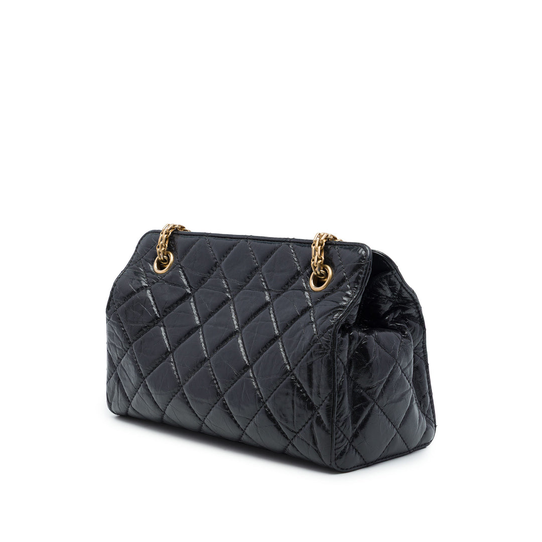 Chanel Matelassé Glacé Crackled Reissue 2.55 Cabas Cuir de veau Noir – vue 2 – GABY PARIS