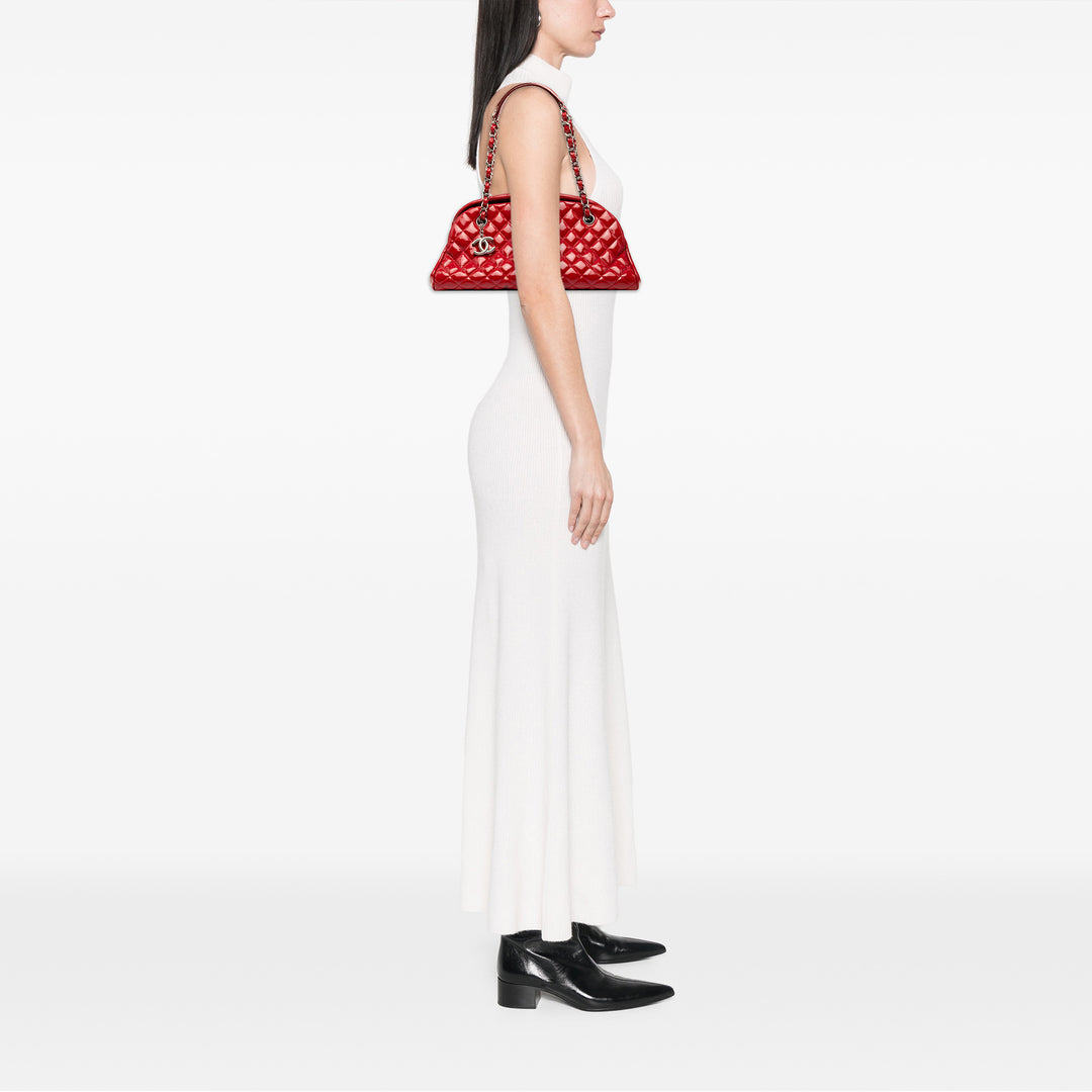 Chanel Medium Matelassé Cuir verni Just Mademoiselle Bowling Sac