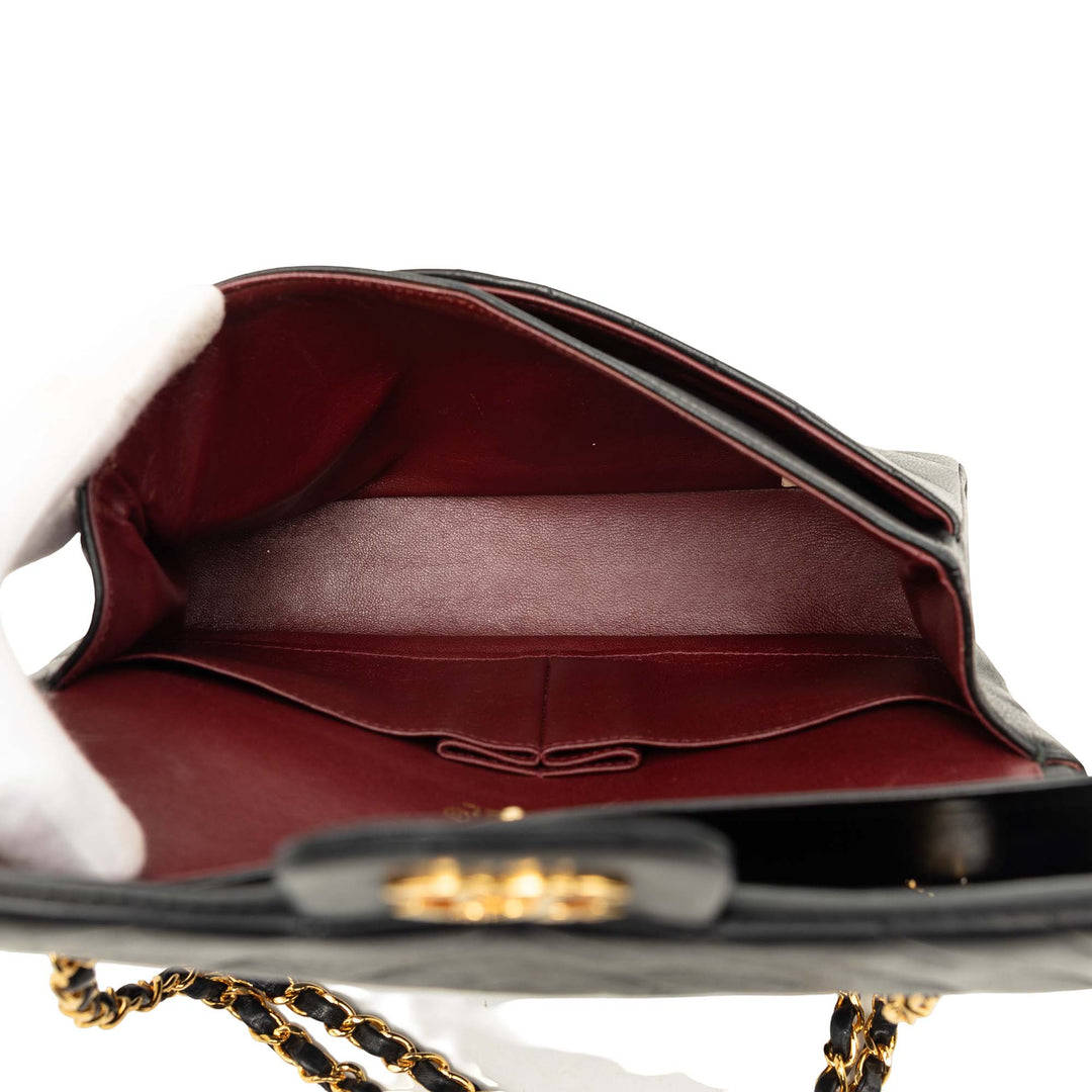 Classic Chevron Double rabat Moyen Cuir d'agneau Noir