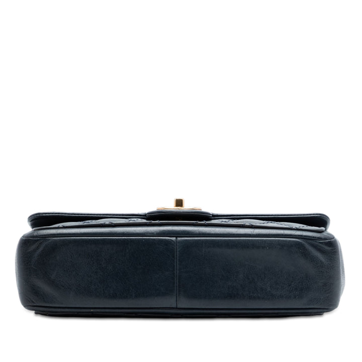 Chanel Medium CC Matelassé Iridescent Cuir de veau Sheriff Star à rabat