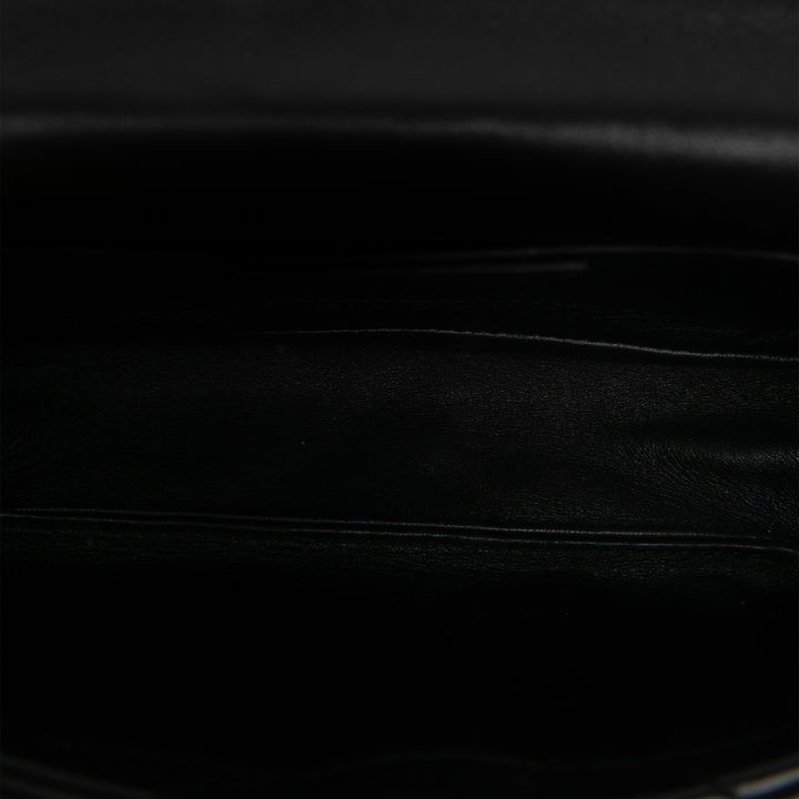 Valentino Monochrome Roman Stud Sac Petit nappa Noir – vue 4 – GABY PARIS