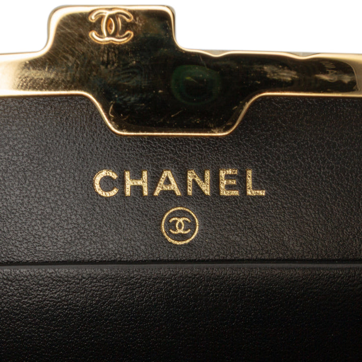Chanel Small Glazed Goatskin Boîte With Chain Noir – GABY PARIS Authentique
