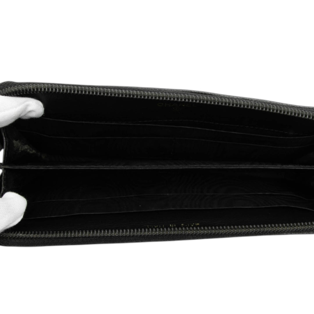 Chanel CC Caviar Zip Around Portefeuille