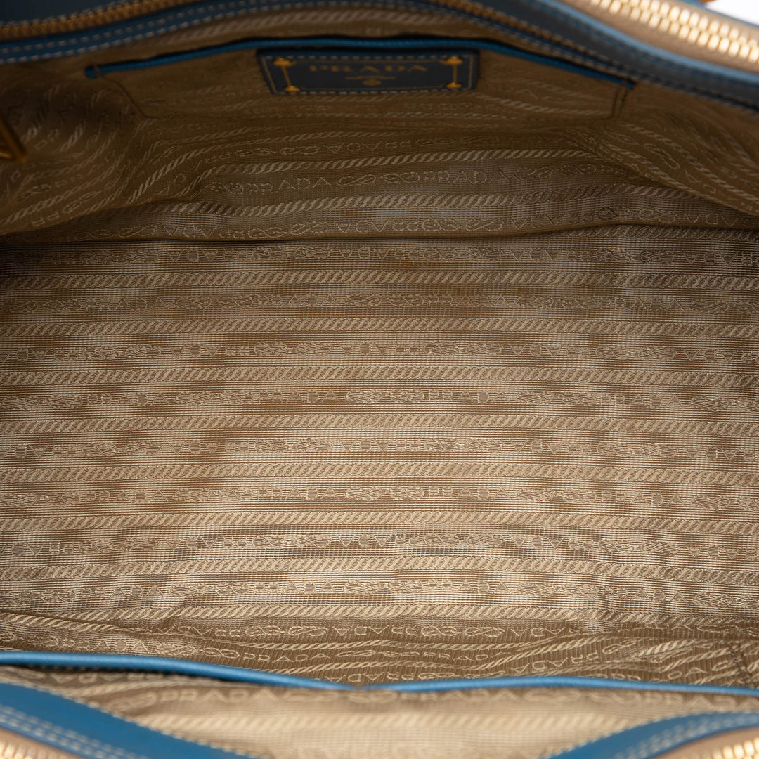 à finitions Canapa Logo Double Zippé Sac Saffiano Marron