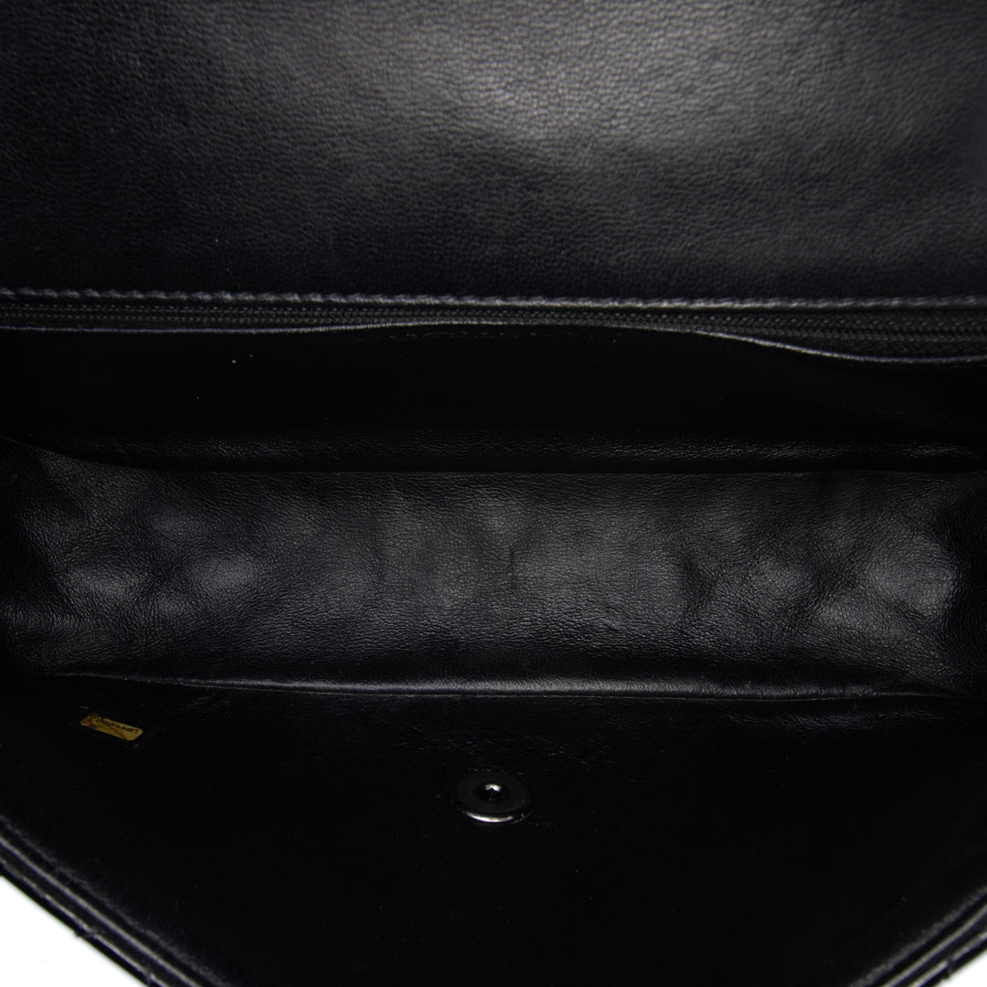 Medium Quilted Patent and Lambskin Classic Twist Flap Black - Gaby Paris
