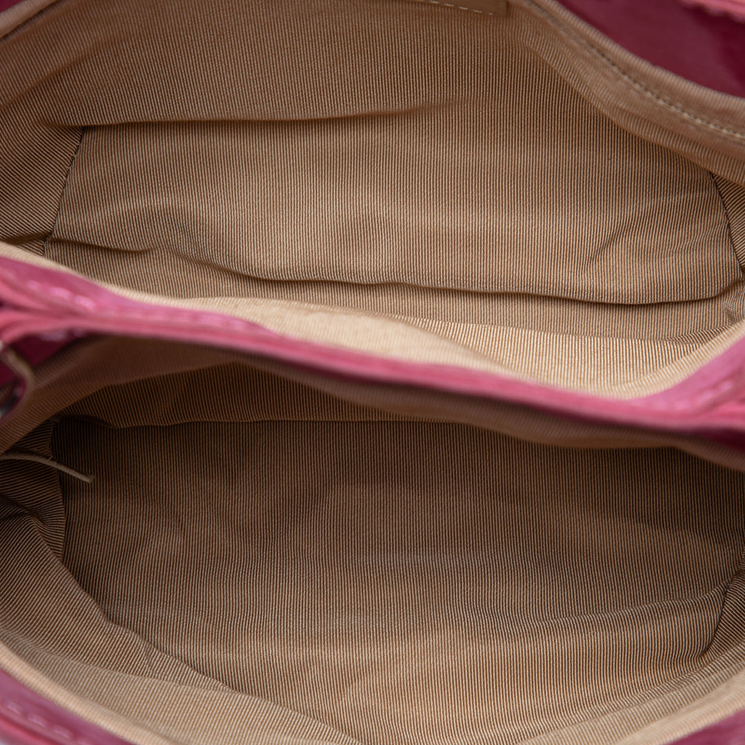 Chanel Matelassé Nubuck Trianon Messenger à rabat Mini Rose – vue 4 – GABY PARIS