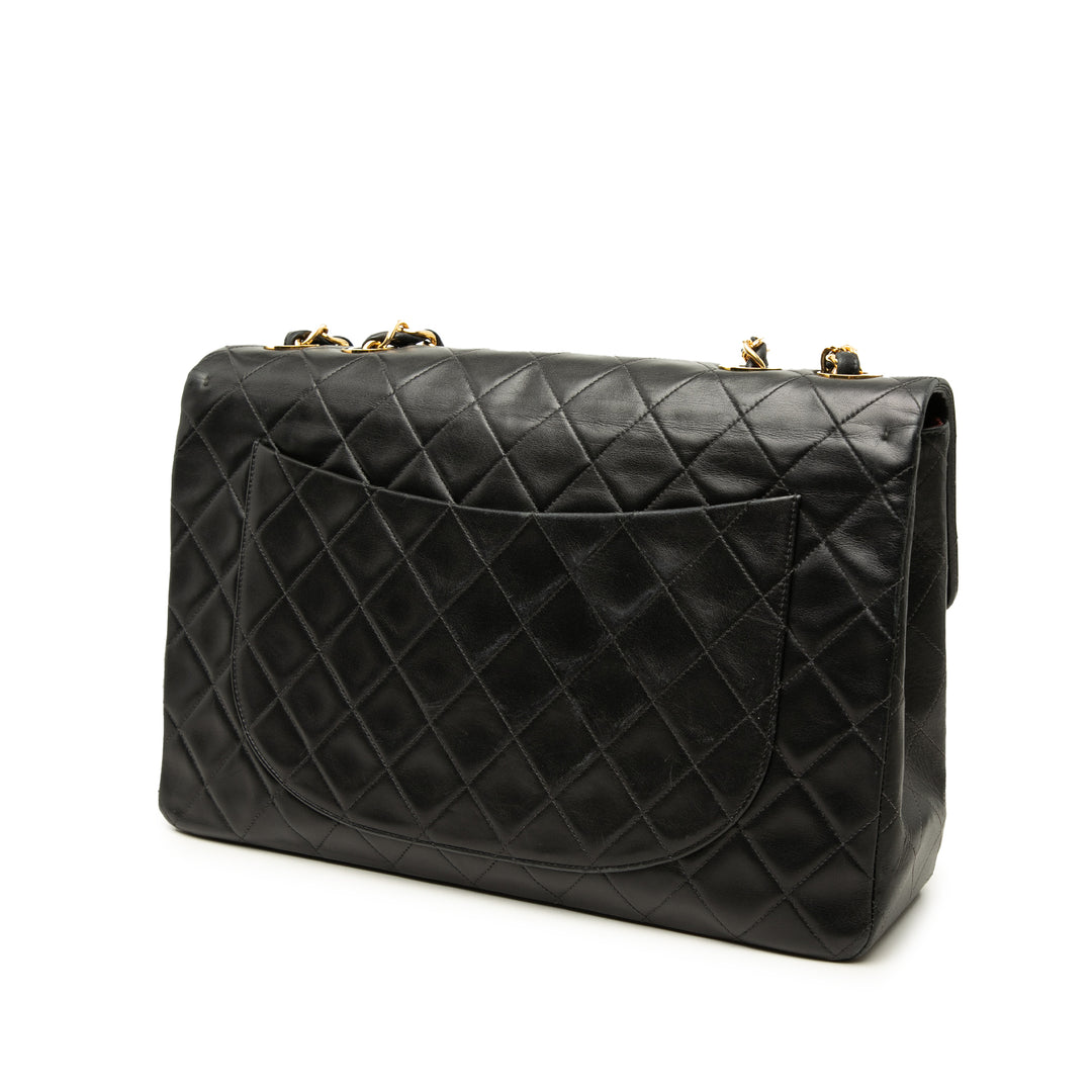 Chanel Classic Rabat simple Maxi Cuir d'agneau Noir – vue 2 – GABY PARIS