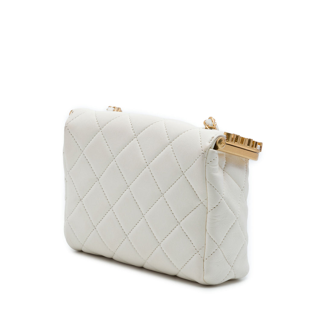 Matelassé Paris Monaco Kiss Lock Vanity Mini Cuir d'agneau Blanc