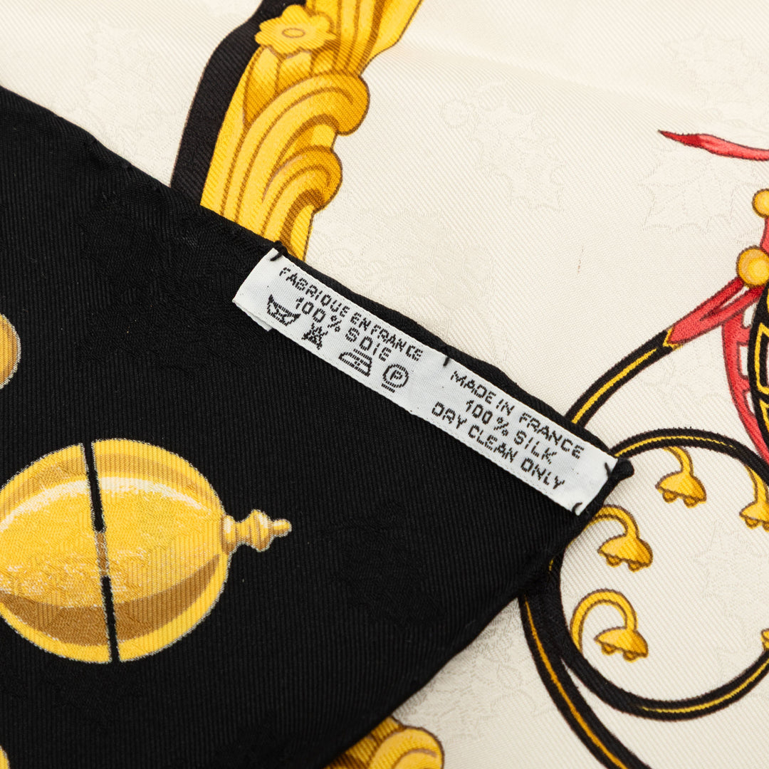 Hermès Plumes et Grelots Soie Foulard 90 Multi
