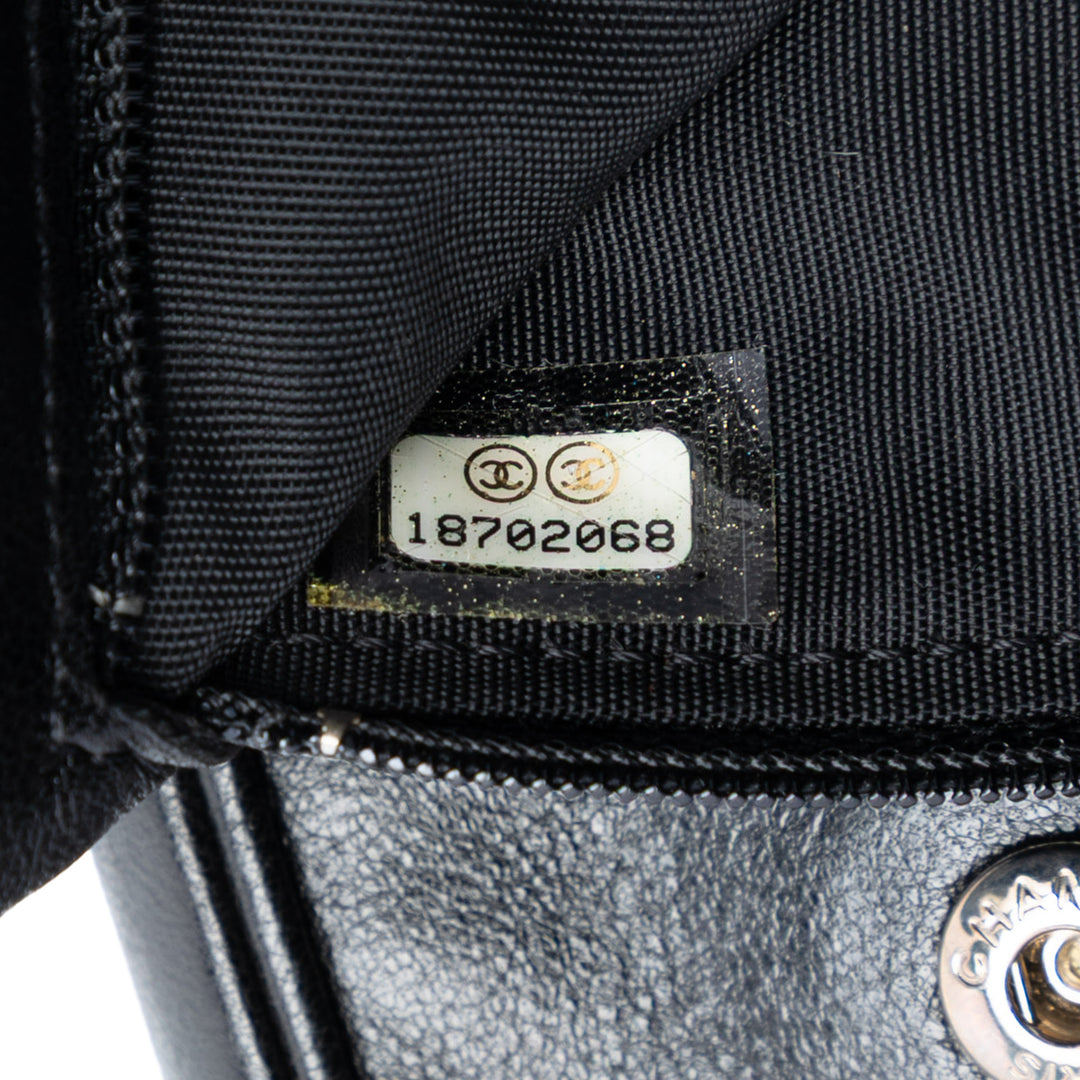 Chanel CC Matelassé Cuir d’agneau Rabat intégral Wallet on Chain