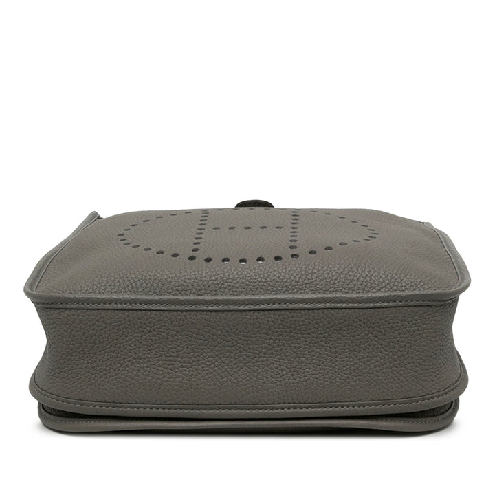 Hermès Sac bandoulière Evelyne III 29 Clémence Gris – vue 3 – GABY PARIS
