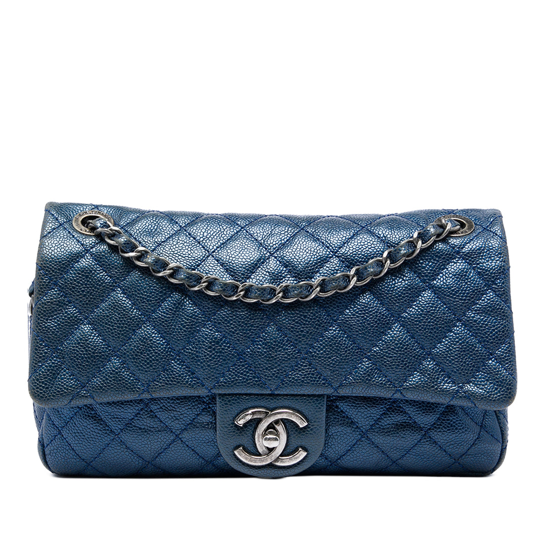 Chanel Medium Matelassé Iridescent Caviar Easy à rabat