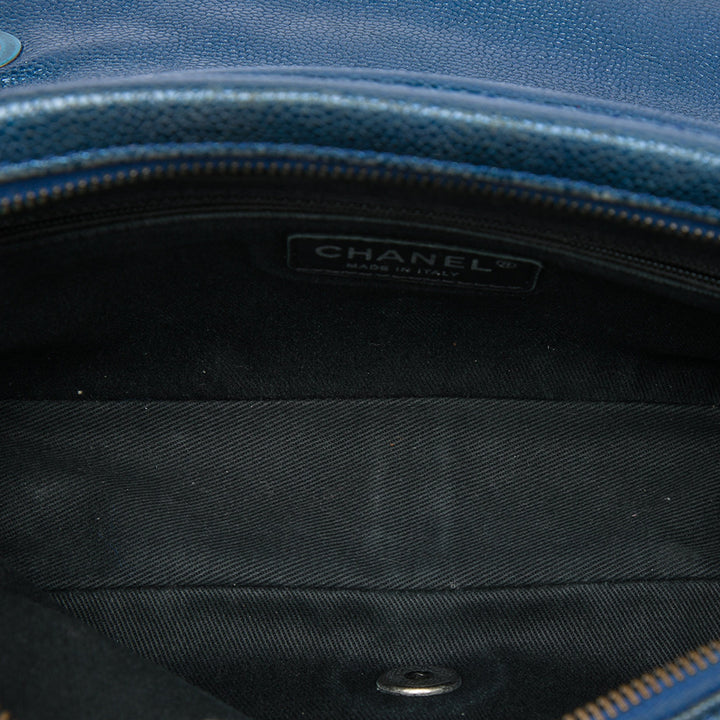 Chanel Medium Matelassé Iridescent Caviar Easy à rabat