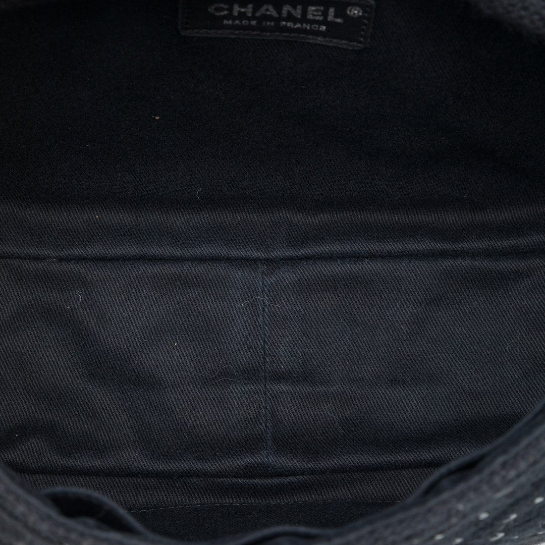 Chanel Sequins Orné Matelassé Reissue 2.55 Messenger à rabat Jumbo Tweed Noir – vue 4 – GABY PARIS