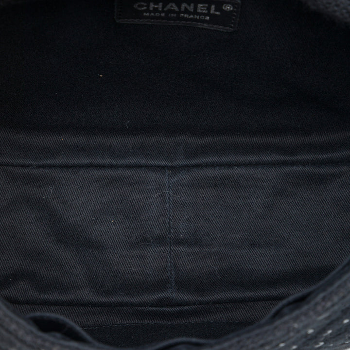 Chanel Sequins Orné Matelassé Reissue 2.55 Messenger à rabat Jumbo Tweed Noir – vue 4 – GABY PARIS