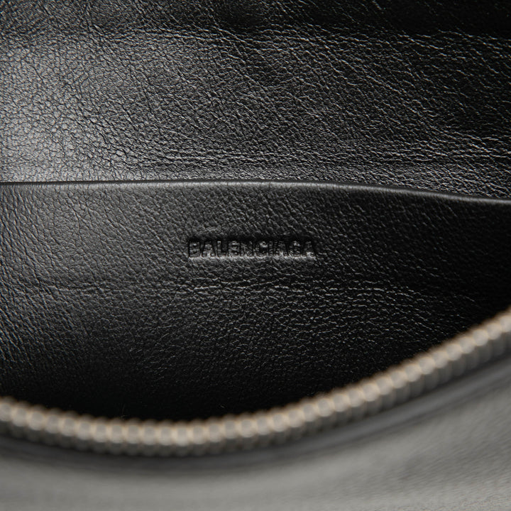 Balenciaga Everyday Pochette Cuir