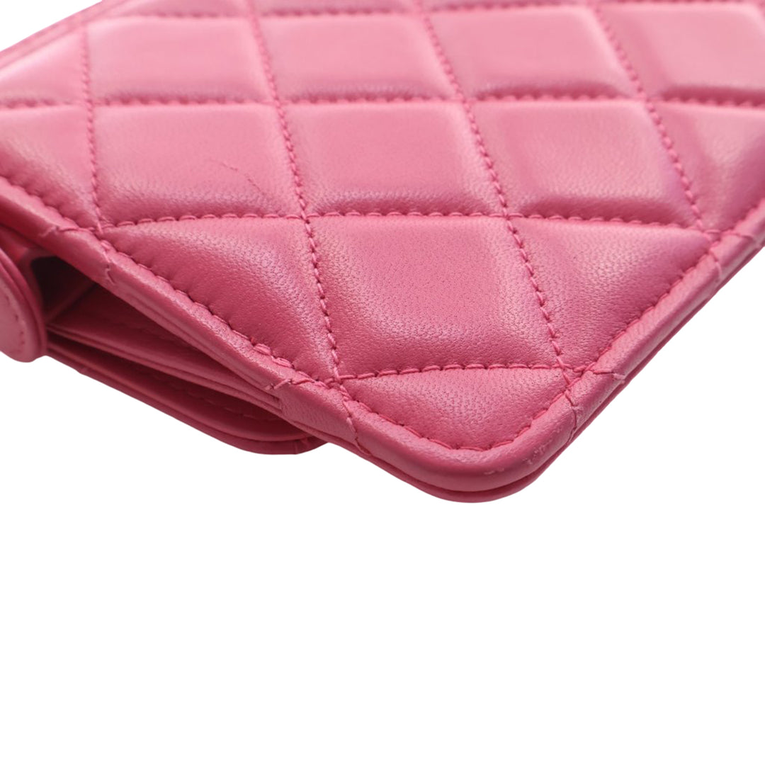 Chanel Matelassé All About Chanel Pochette avec chaîne Cuir d'agneau