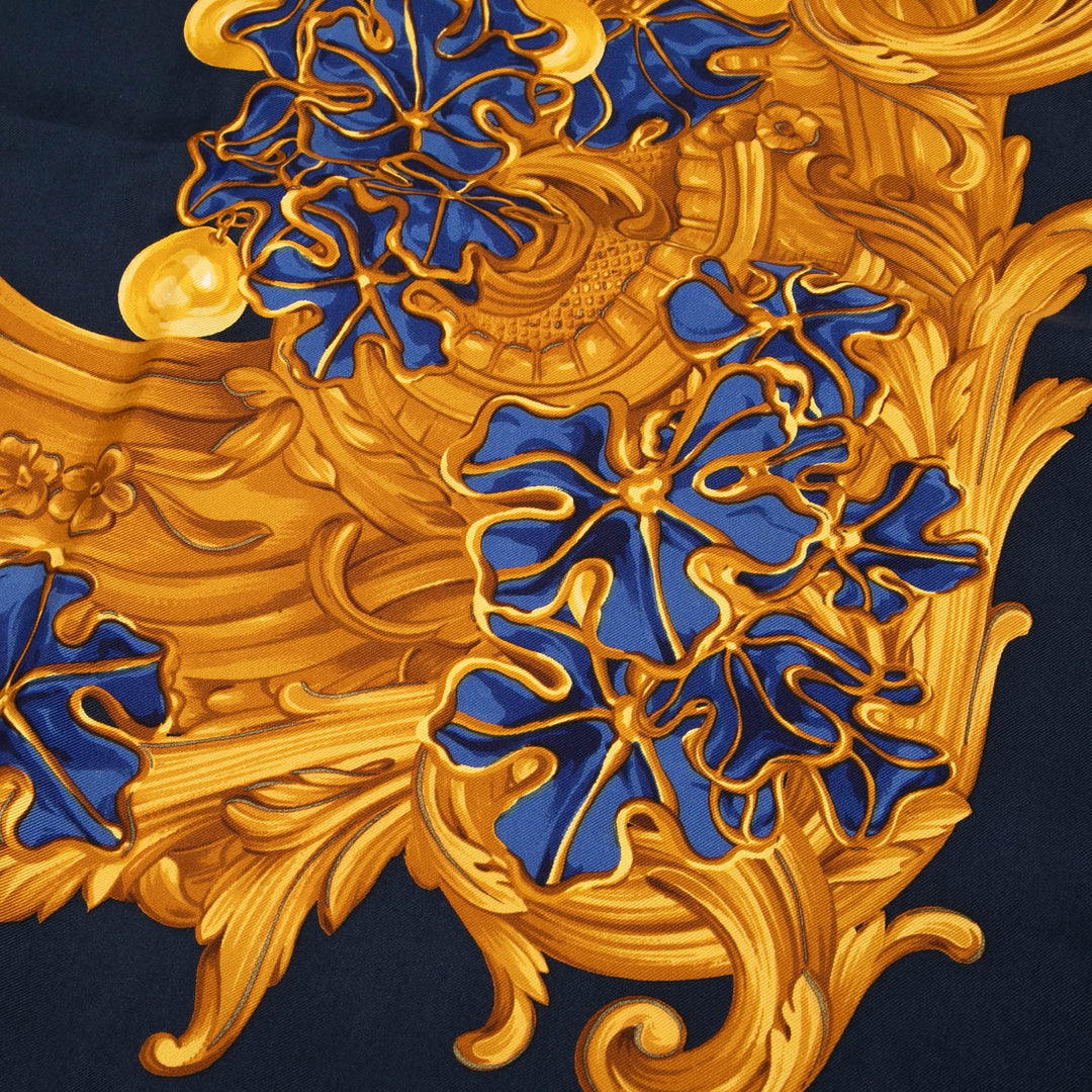 Chanel Baroque Wheat Floral Soie Foulard Bleu – GABY PARIS Authentique