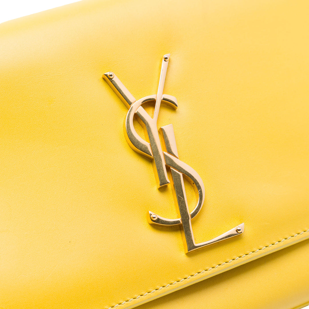 Saint Laurent Smooth Cuir Cassandre Pochette