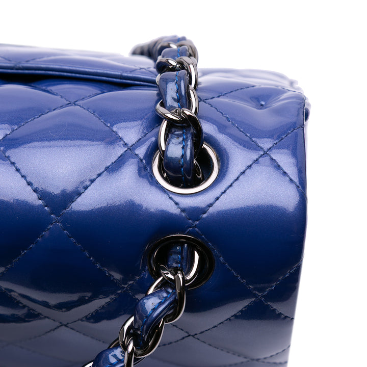Jumbo Classic Patent Double Flap Blue - Gaby Paris
