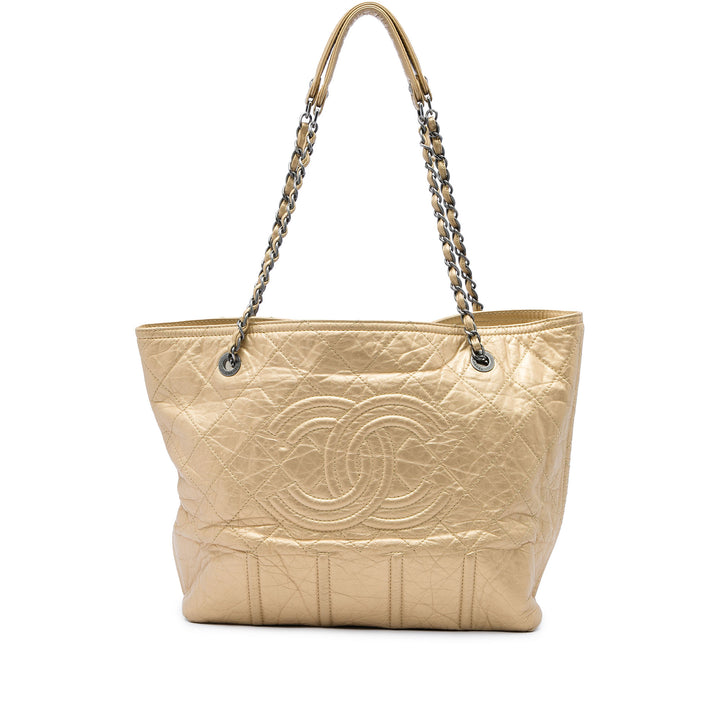 Chanel Cabas Distressed Cabas In Moscow vieilli Grand Cuir de veau Doré – vue principale – GABY PARIS