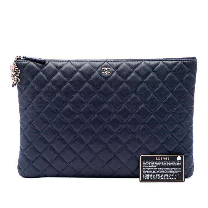 Chanel Large Matelassé Cuir d’agneau Casino Charms O Étui Pochette