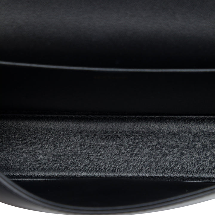 Celine Sac porté épaule Triomphe Chaîne Cuir de veau lisse Noir – vue 4 – GABY PARIS