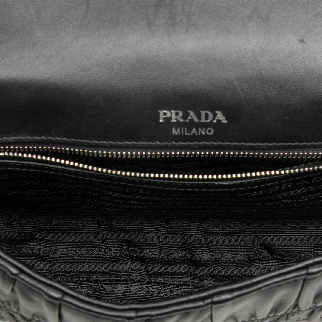 Prada Nappa Gaufre Chain à rabat