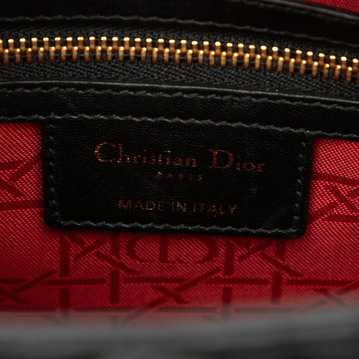 Dior Medium Cuir d’agneau Cannage Lady Dior