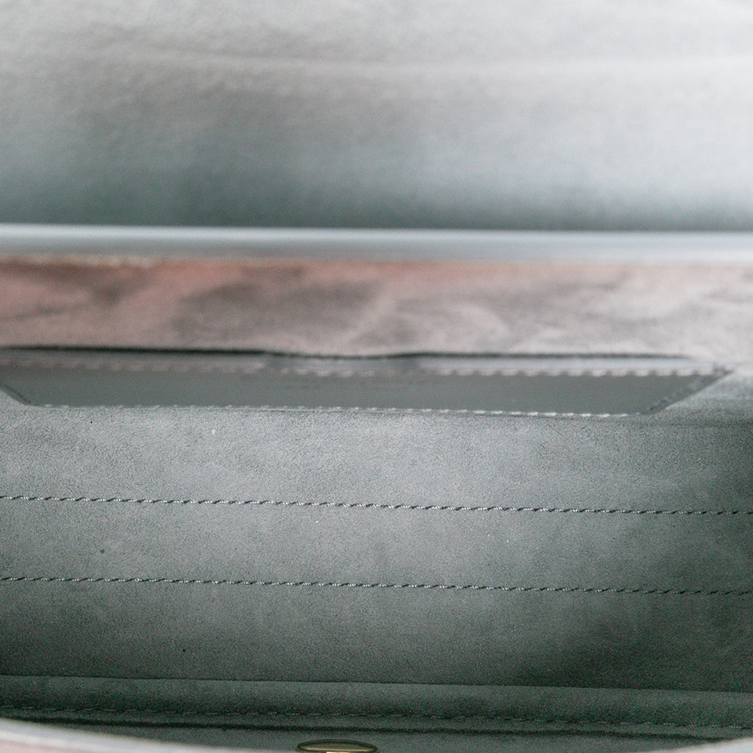 Dior Sac bandoulière Bobby Moyen Gris – vue 4 – GABY PARIS